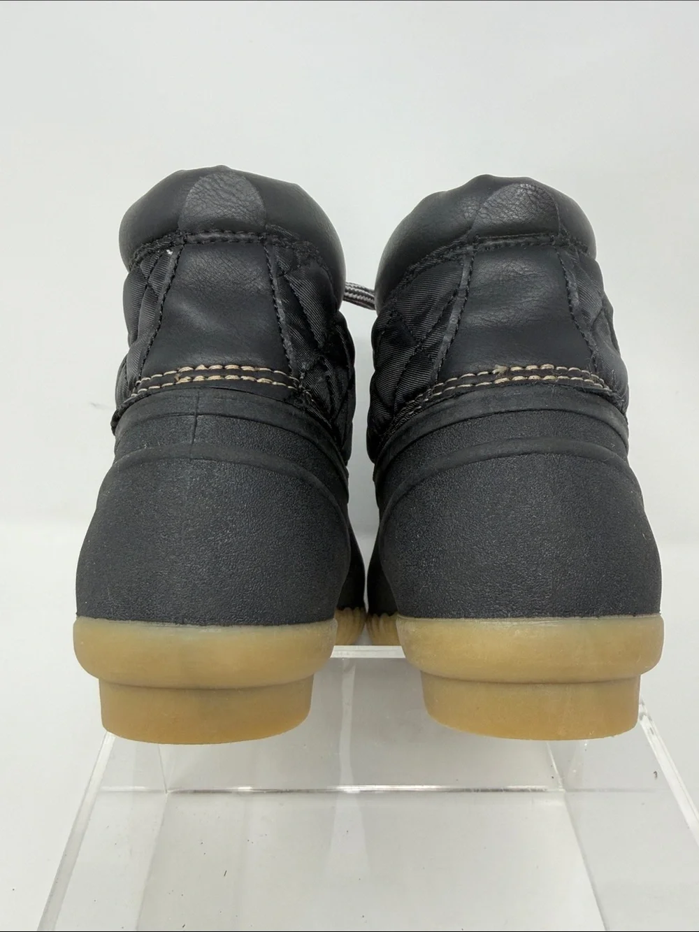 Skechers Women's Hampshire Duck Ridge Black Quilted Lace-Up Duck Boots size 10
